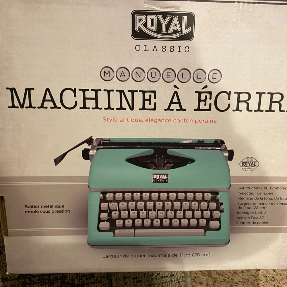 Royal typewriter, Teal, Decorative Accents for Home and functional. - Picture 2 of 14